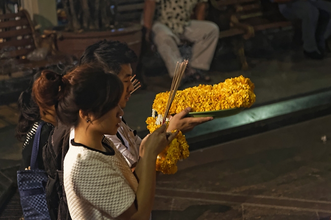 Bangkok la nuit, loy krathong-034